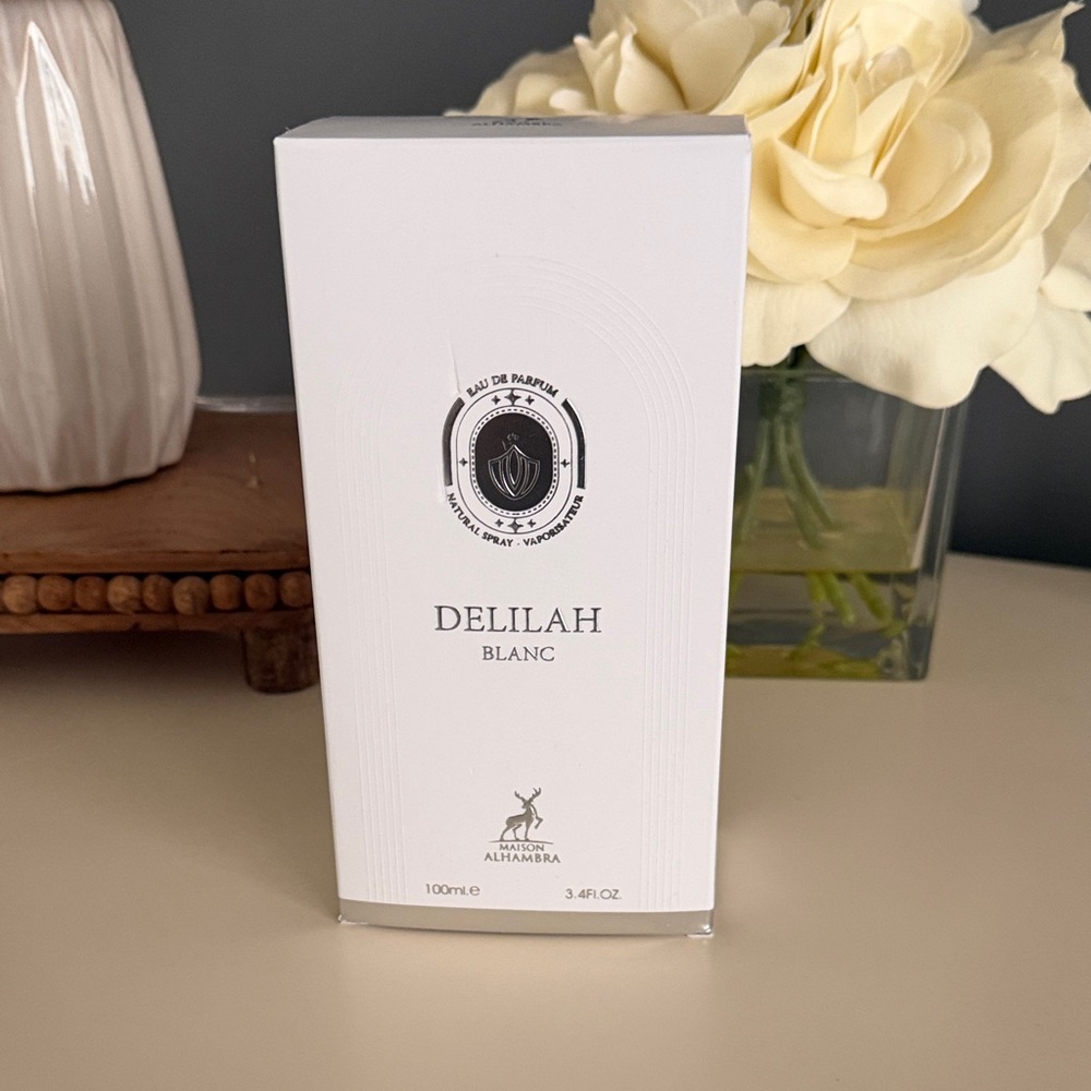 Delilah Blanc Eau de Parfum